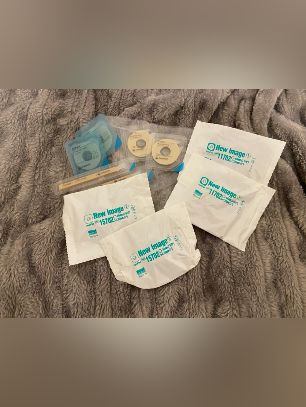 Ostomy Accessory Sample Set - Picture 2 of 8